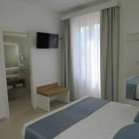 Hotel Artemide 3*