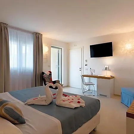 Artemide 3*
