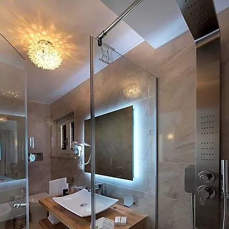 Artemide