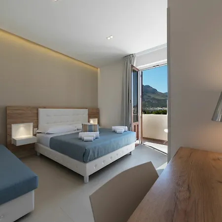 Artemide 3*